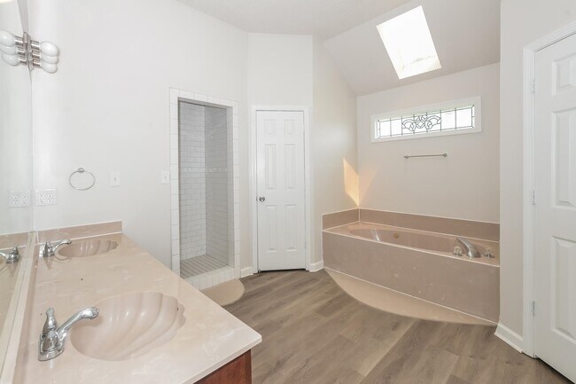Building Photo - 8267 Post Creek Cove