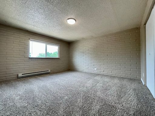 Building Photo - 2 Bed, 1 Bath Apartment In Firestone | $1,000 move in bonus
