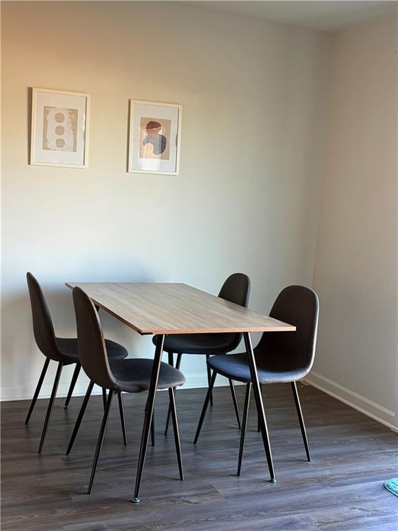 Building Photo - 620 Tudor St