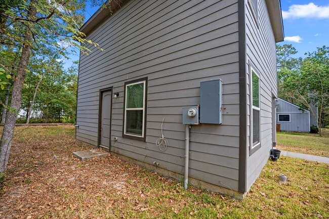 Building Photo - 28612 Rantoul Ct