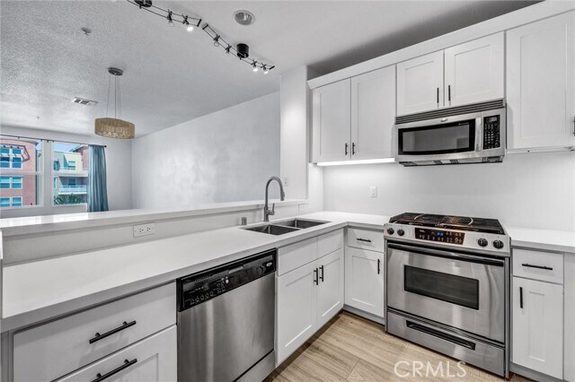 Building Photo - 12688 W Chapman Ave