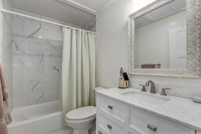 Building Photo - 4094 S Eaton Ave