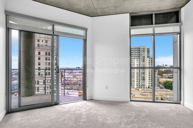 Building Photo - 801 Ash St