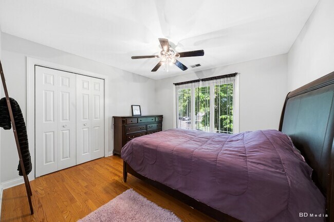 Building Photo - 13025 Silver Fox Dr
