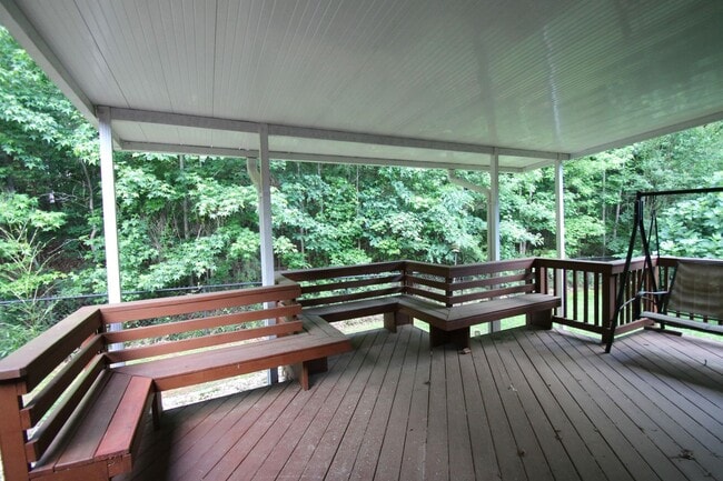 Building Photo - Exclusively Offered By Muse Realty Rentals, LLC