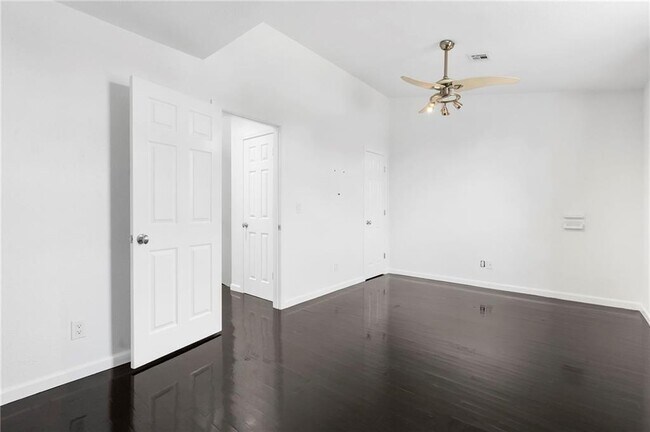 Building Photo - 29 W La Quinta Ct