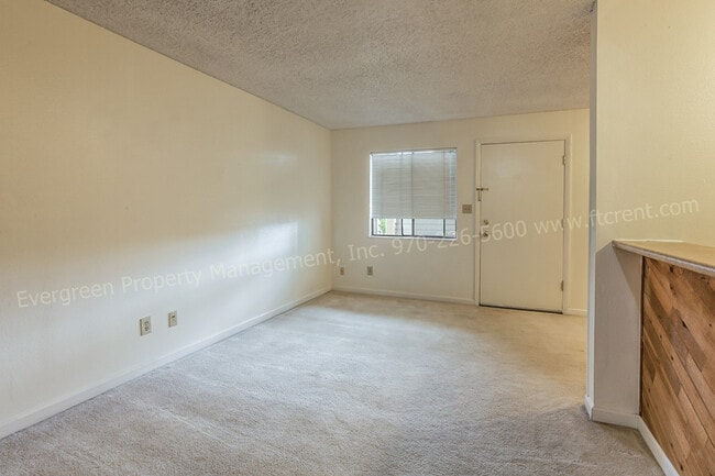 Building Photo - 1705 Heatheridge Rd