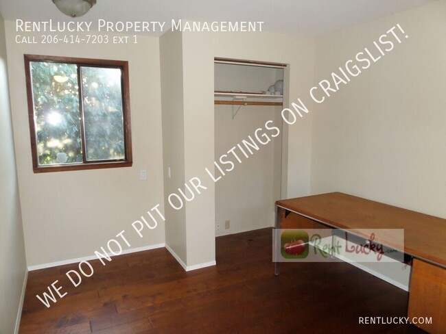 Building Photo - STUNNING & Fully Remodeled 3-Bedroom Mid-C...