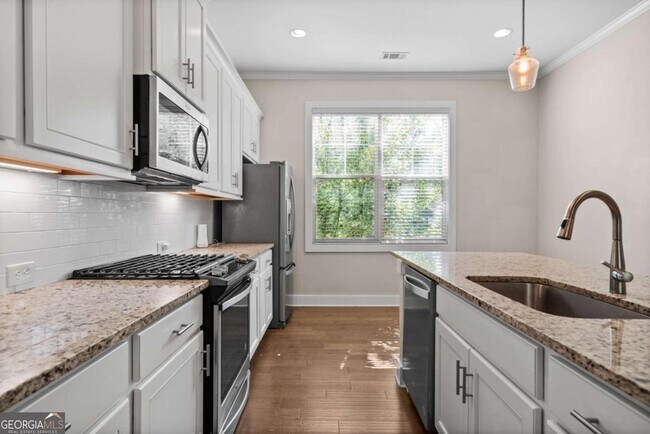 Building Photo - 2180 Colvin Ct NW