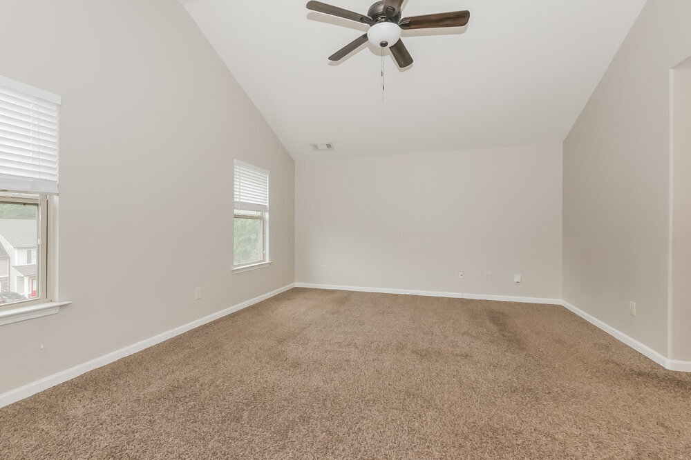 Building Photo - 632 Stevens Pl