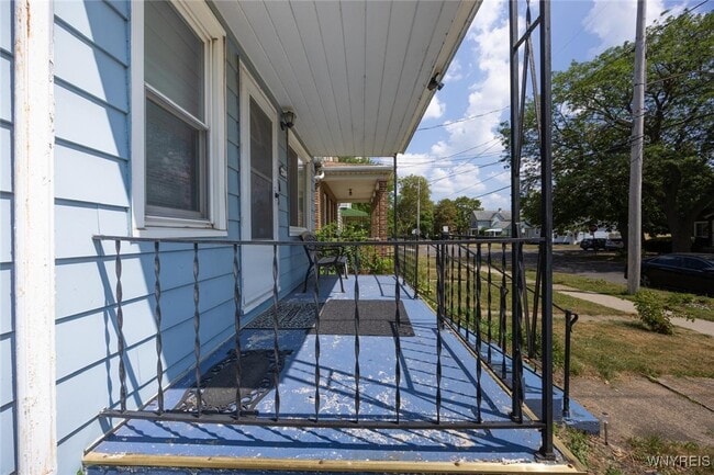 Building Photo - 2784 Monroe Ave