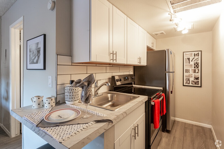 Aspire West Phoenix 4903 W Thomas Rd Phoenix AZ 85031 Apartment Finder