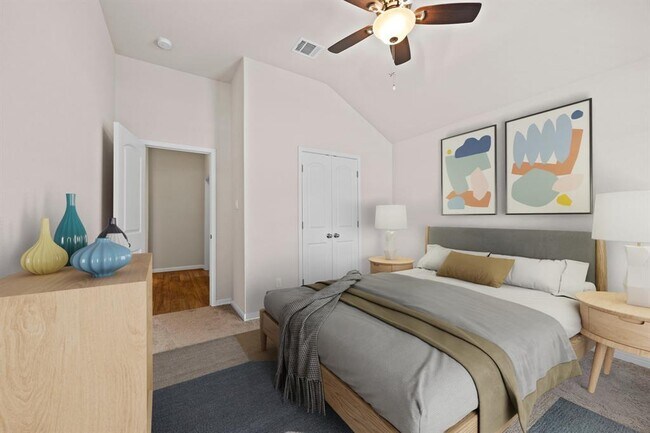 Building Photo - 131 Mount Ellen St