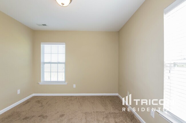 Building Photo - 10838 Traders Ct