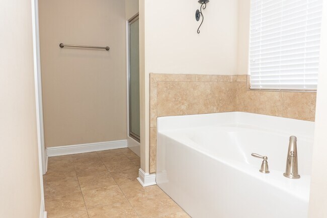 Building Photo - 3366 Wild Hare Ln