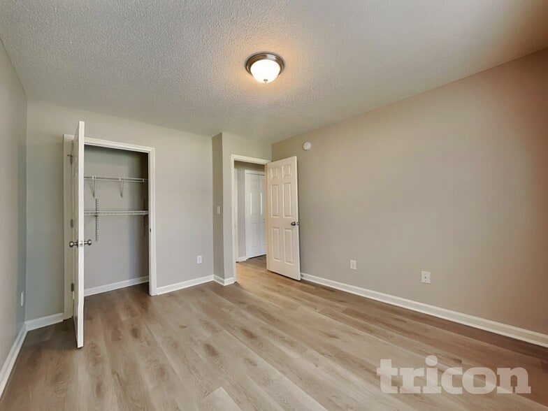 Building Photo - 125 Pinto Dr