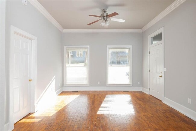 Building Photo - 349 Rollston Ave