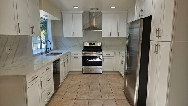 Fully Remodeled Kitchen - 19250 W Oxnard St