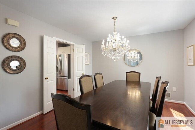 Building Photo - 160 Buttonwood Dr