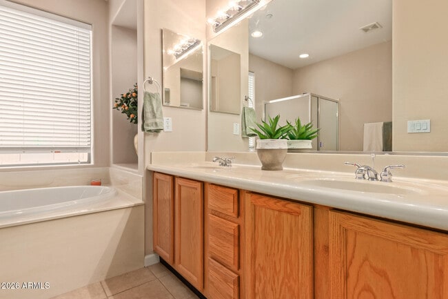 Building Photo - 41025 N Prestancia Way