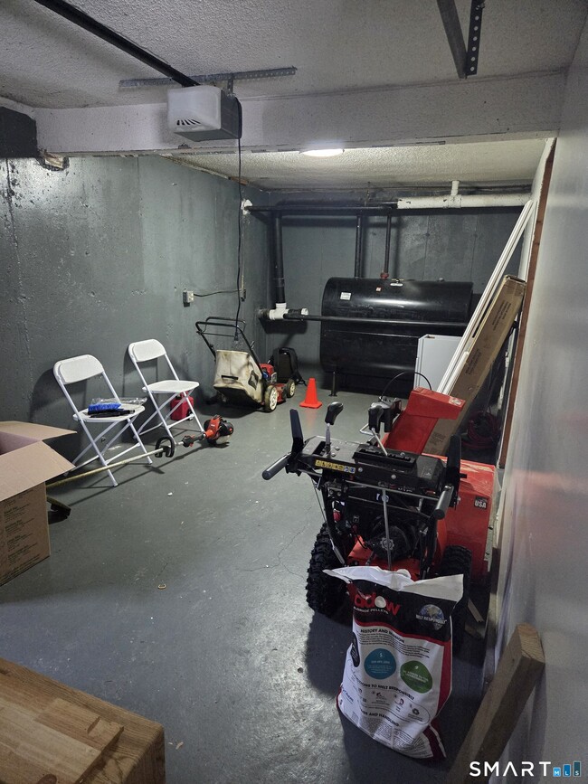 Building Photo - 1101 Highland Ave