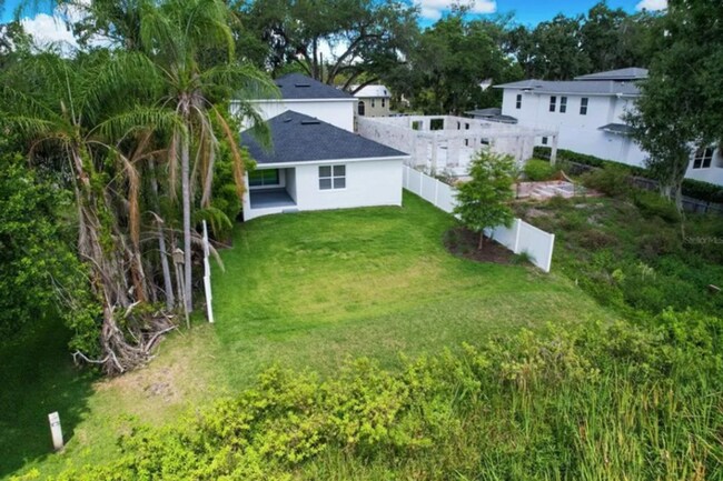 Building Photo - 1745 Hourglass Dr