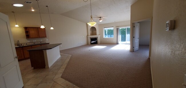 Building Photo - 9616 Vincenzo Dr