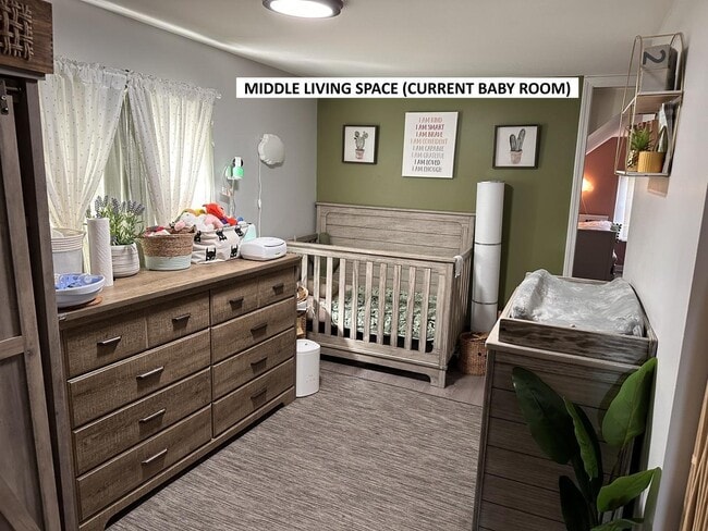 Building Photo - 2143 W 18th Pl