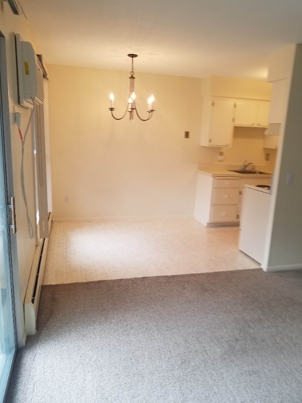 Building Photo - 930 6th St S