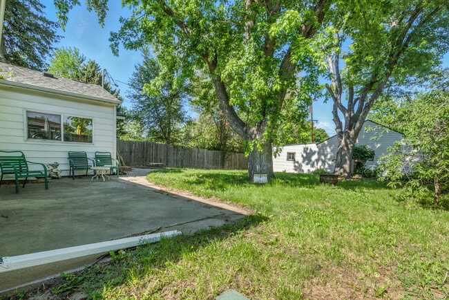 Building Photo - 2875 Fenton St