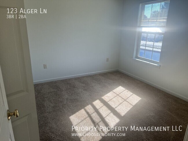 Building Photo - 123 Alger Ln