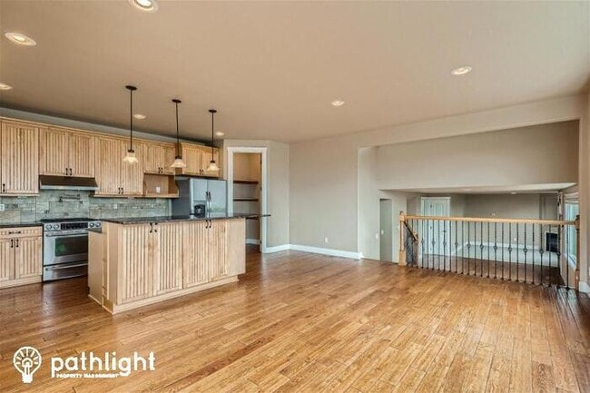 Building Photo - 6521 Eastside Drive Northeast, Tacoma, WA,...