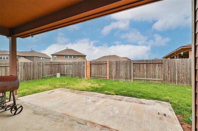 Building Photo - 4506 Hidden Oaks Wy