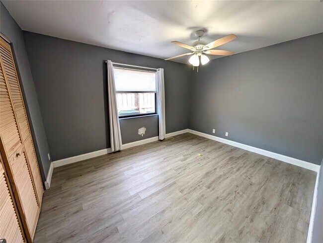 Building Photo - 6421 Crossbow Ct