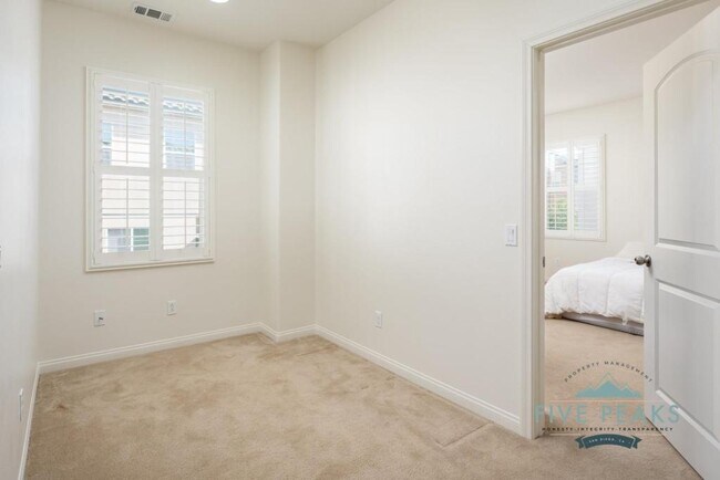 Building Photo - 1515 Franceschi Dr