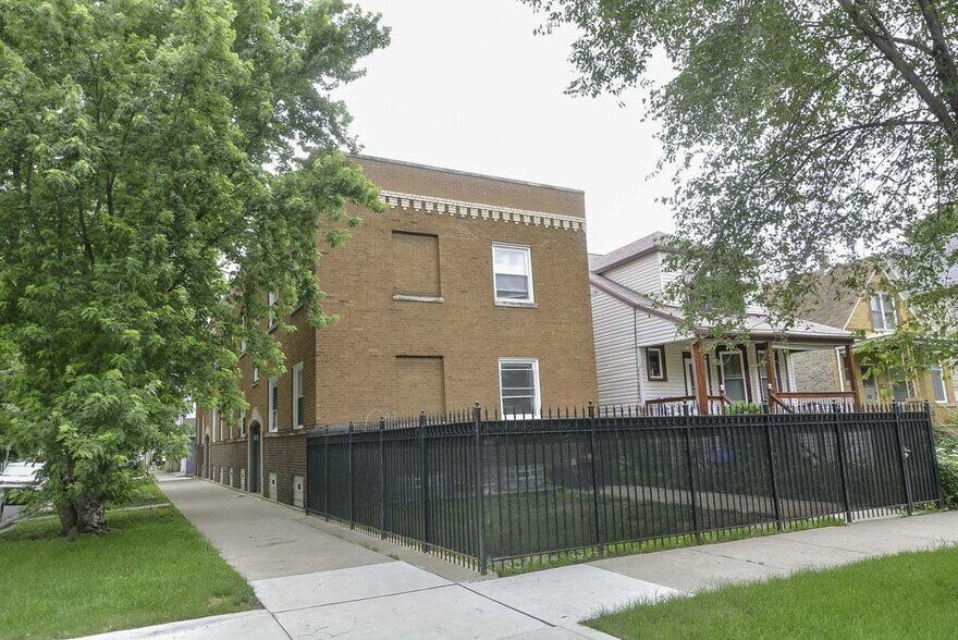 Primary Photo - 1407 W Erie St