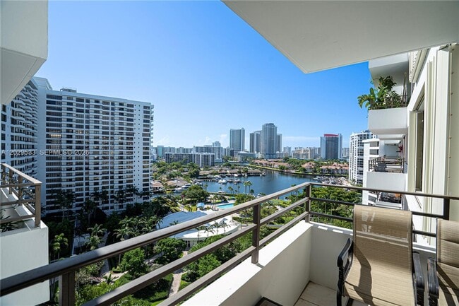 Building Photo - 600 Three Islands Boulevard