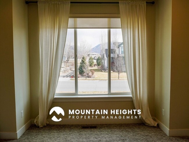 Building Photo - 2274 S 50 E