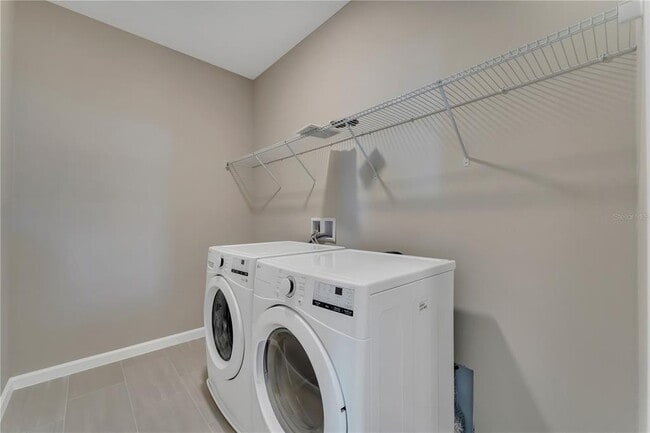 Building Photo - 4441 Lions Gate Ave