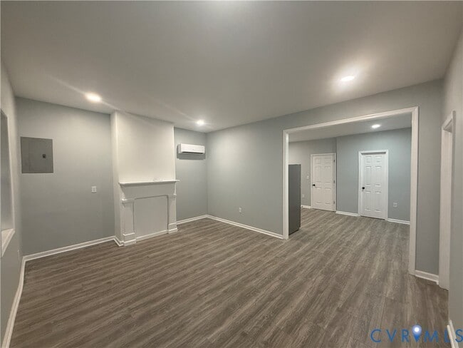 Building Photo - 910 Rome St