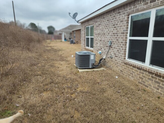 Building Photo - 1514 HERTIAGE CIRCLE SE CULLMAN AL 35055
