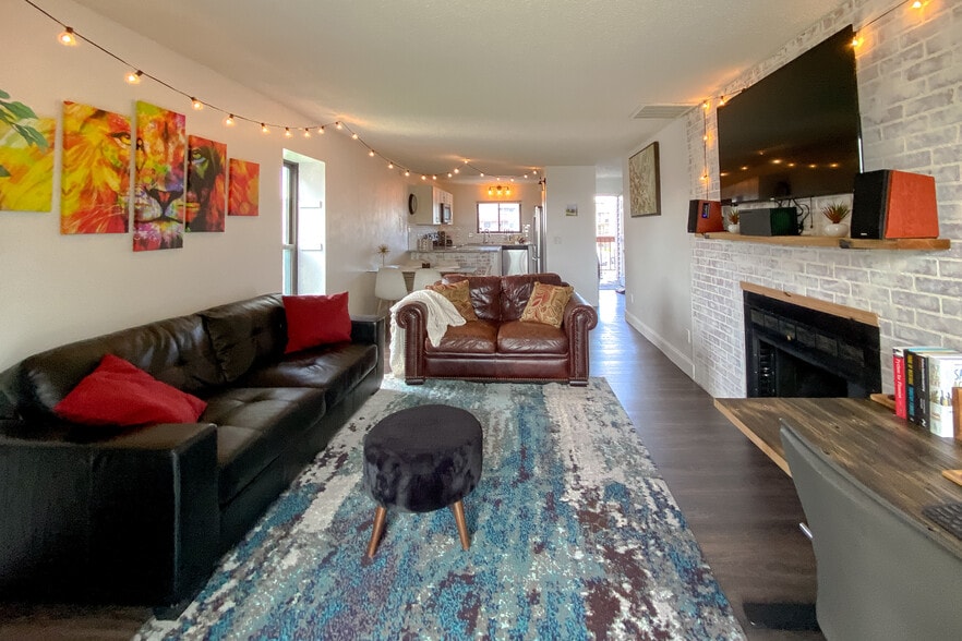 Building Photo - 2720 W 86th Ave