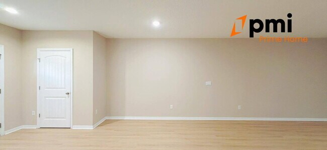Building Photo - Charming 3-Bed Townhouse Retreat in Winter Garden – Spacious Living with 2.5 Baths!