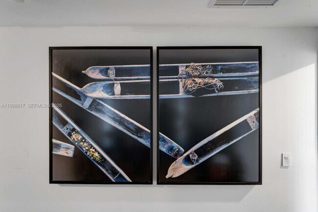 Building Photo - 801 S Miami Ave