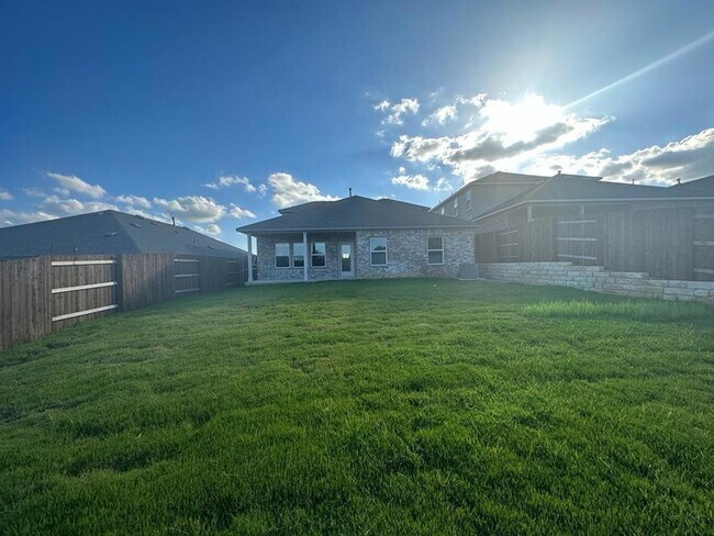 Building Photo - 2508 Indian Clover Trl