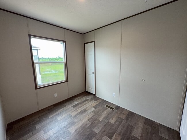 Building Photo - 3046-5914 15