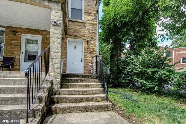 Building Photo - 6120 41st Ave