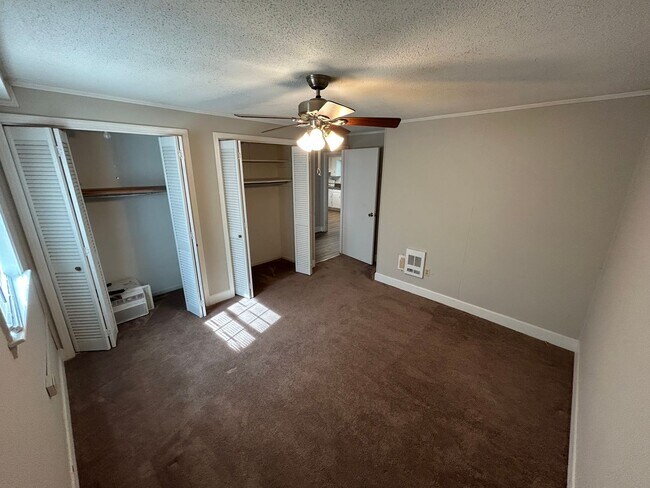 Building Photo - 306 Crawford Ct