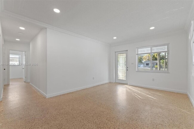 Building Photo - 201 NE 169th St