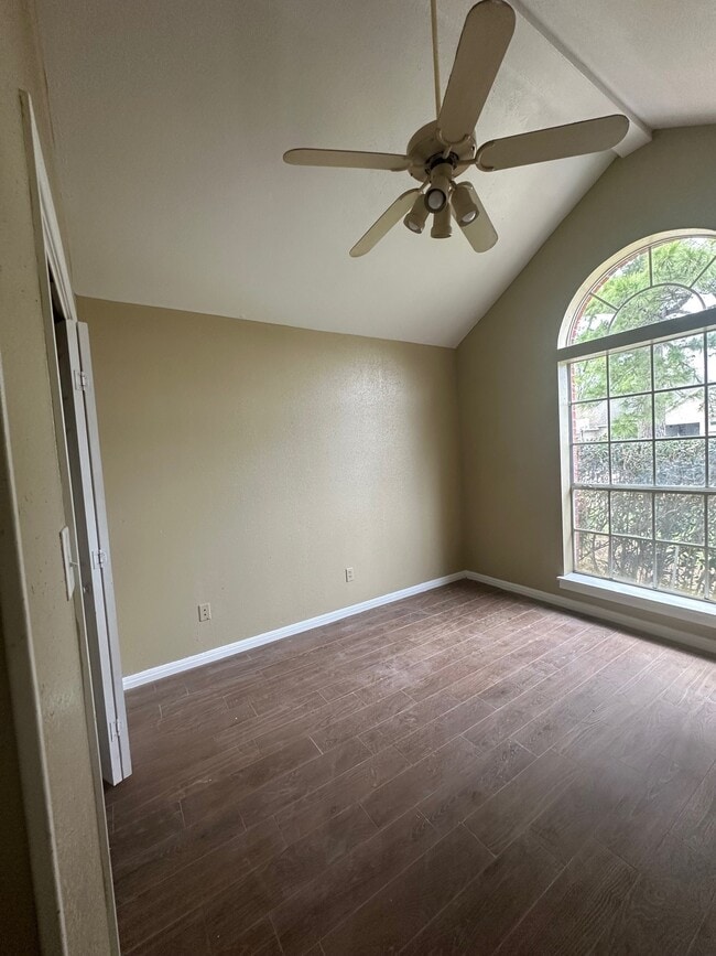 Building Photo - 3645 Innisbrook Dr